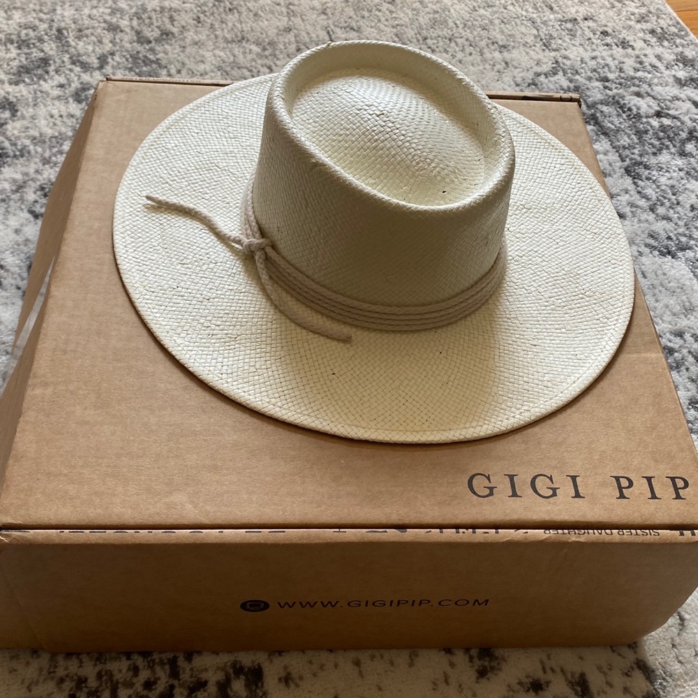 Gigi Pip-Bre Straw Pork Pie- Ivory- Brand New